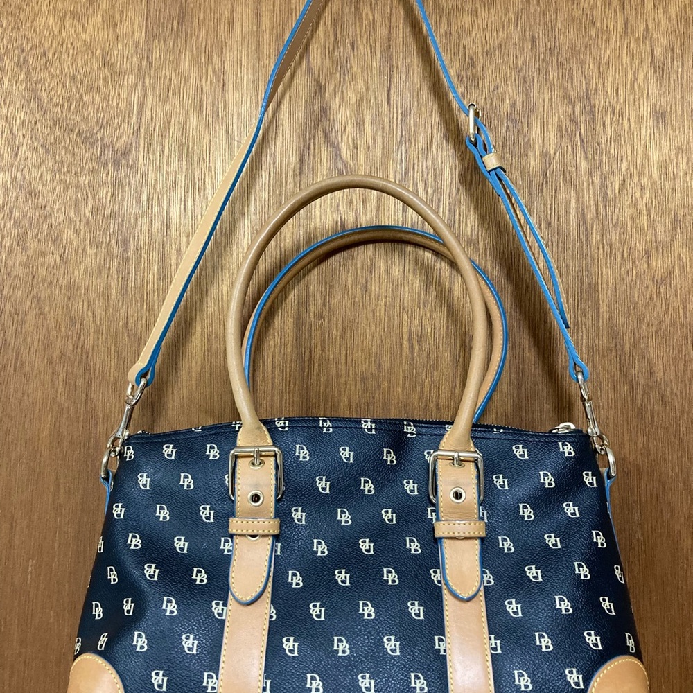 Dooney & Bourke